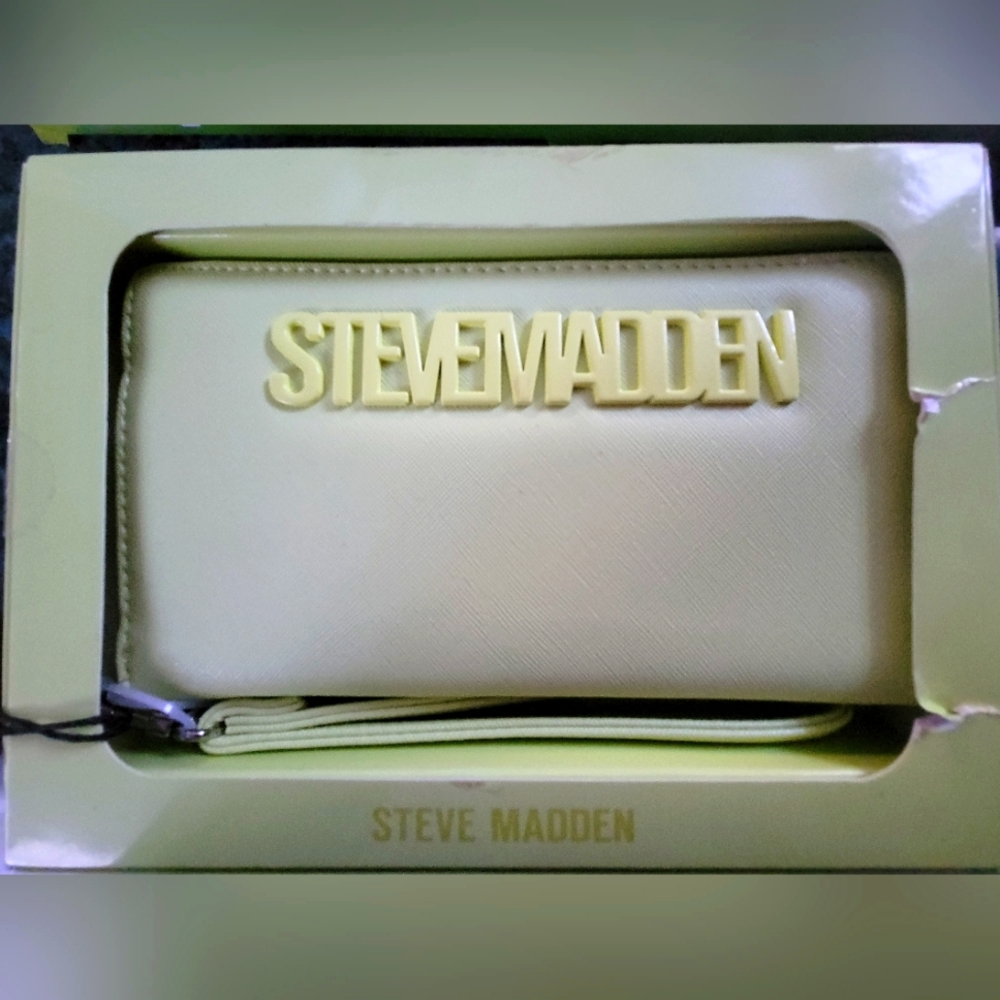 Steve Madden Wristlet Wallet
